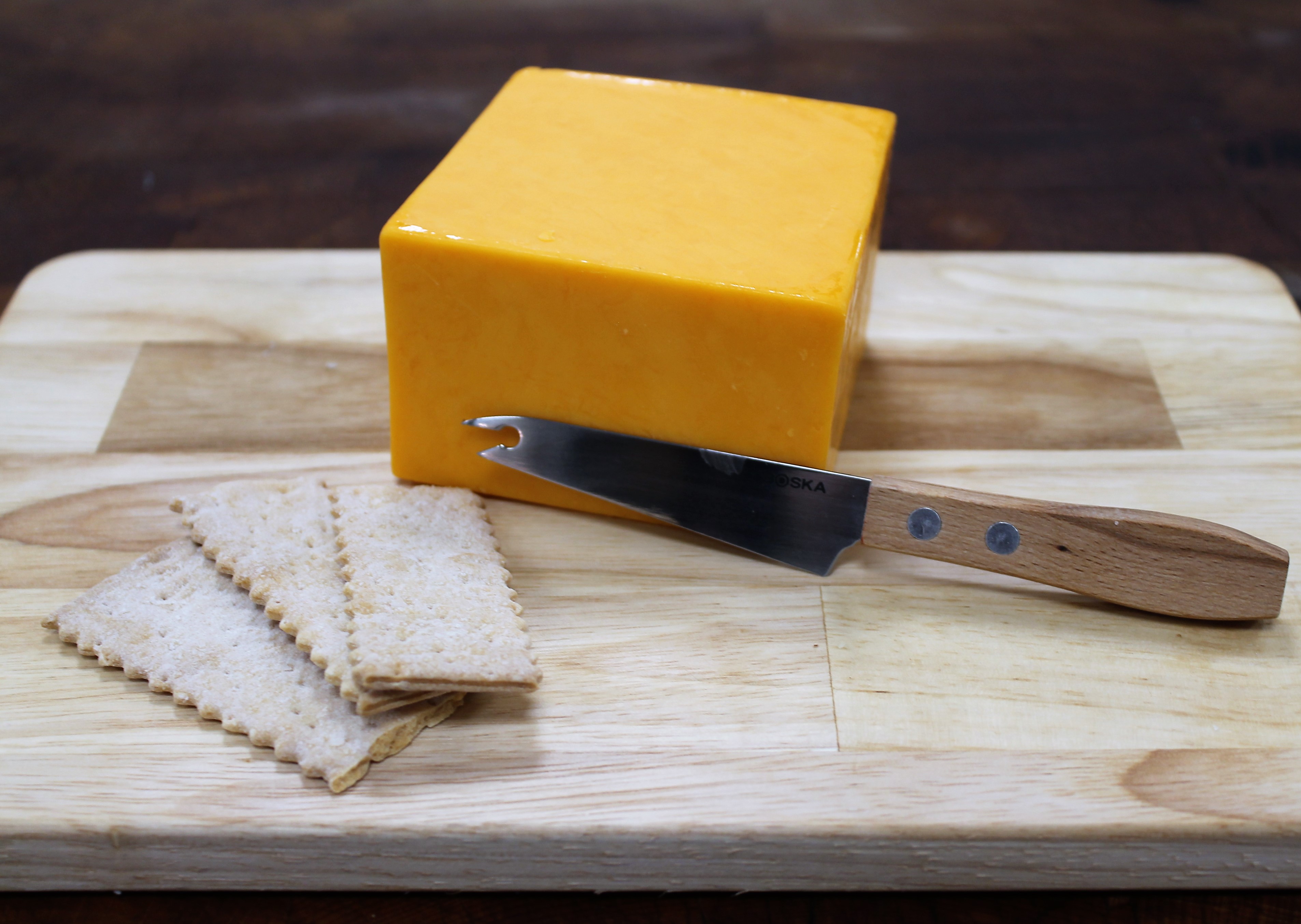 Sharp Cheddar Eau Galle Cheese   Cheddar Cheese Sharp 